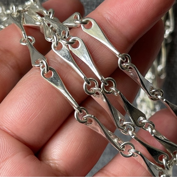 GIVENCHY |Small Bar Link Chain Silver Tone Multi-Strand 16" Long Necklace - Picture 4 of 16